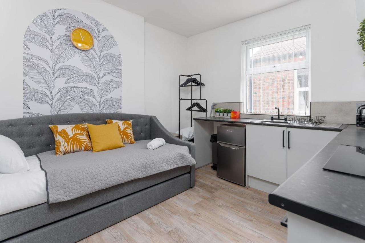 Newly Renovated Apartments In Liverpool - Extended Stay Exterior photo